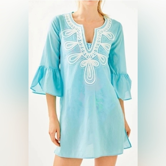 Lilly Pulitzer Tops - Lilly Pulitzer Aqua Tunic with White Detailing